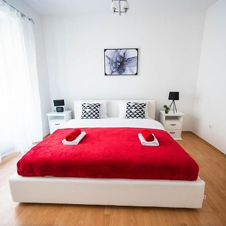 Bright And Modern 1Bdr Apartment In The Center Saraybosna Dış mekan fotoğraf