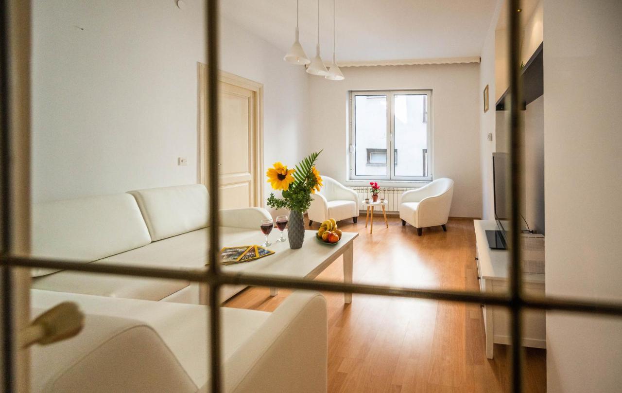 Bright And Modern 1Bdr Apartment In The Center Saraybosna Dış mekan fotoğraf