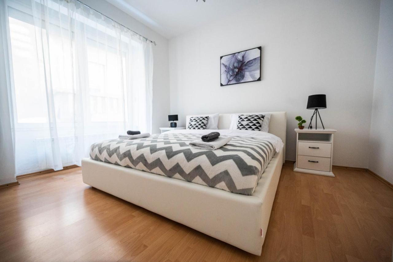 Bright And Modern 1Bdr Apartment In The Center Saraybosna Dış mekan fotoğraf